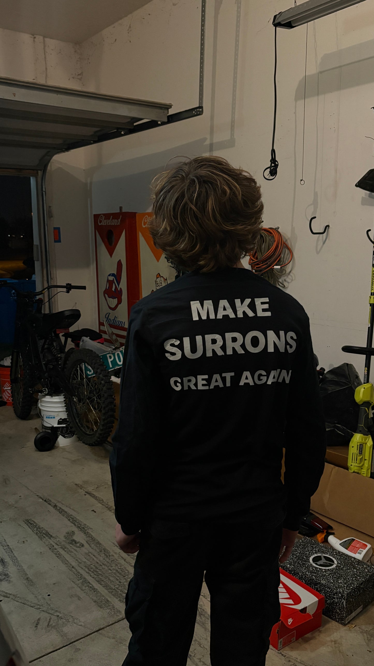 "MAKE SURRONS GREAT AGAIN" Long Sleeve Shirt